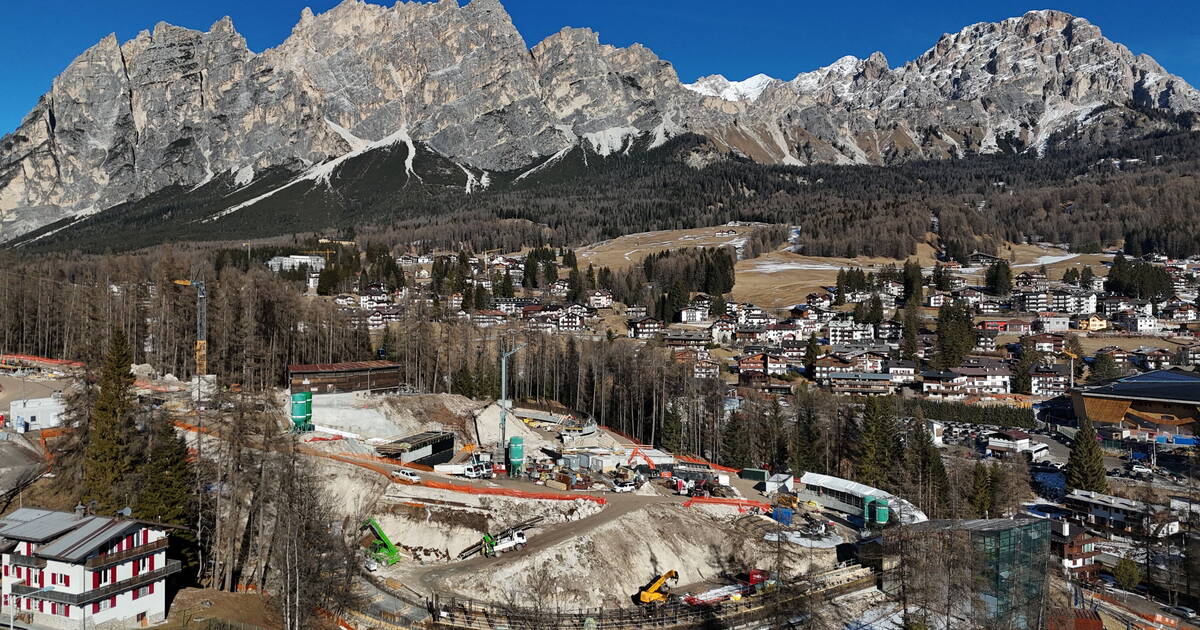 JO 2026 de Milan Cortina : le très critiqué chantier de la piste de bobsleigh et de luge «saboté»