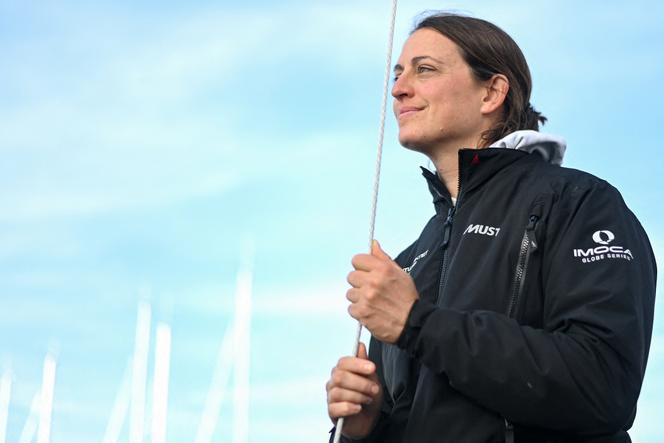 Justine Mettraux, bizuth « exemplaire » du Vendée Globe et première femme attendue aux Sables-d’Olonne