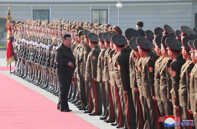 Kim Jong-un ordonne une « production massive » de drones explosifs