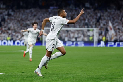 Kylian Mbappé, pas encore au top de sa forme, se rassure en marquant avec le Real Madrid