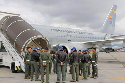 La Colombie envoie deux avions militaires aux Etats-Unis pour rapatrier des concitoyens expulsés