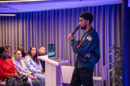 La « comète » Allan Petre, 25 ans, de la Seine-Saint-Denis à la NASA