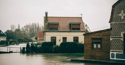 La facture des assurances va augmenter en 2025 pour faire face au coût croissant des catastrophes climatiques