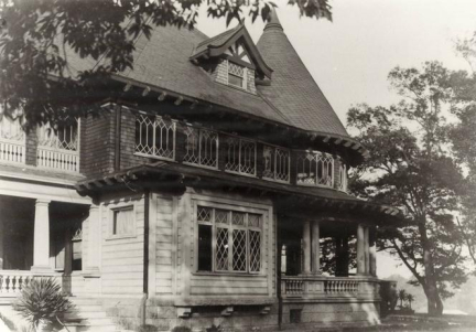 La Maison franco-japonaise, à Tokyo, ancrage centenaire de la politique culturelle française au Japon