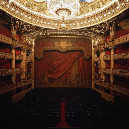 La saga architecturale du Palais Garnier en 160 pages