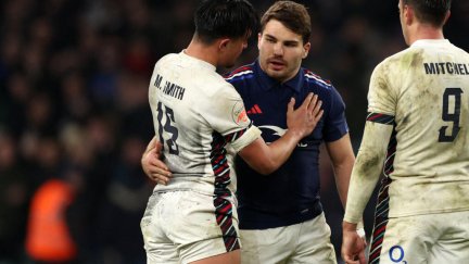 Last-minute try gives England dramatic Six Nations win over France at Twickenham