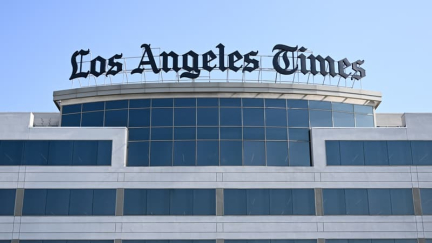 Le Los Angeles Times a lancé une IA... qui a fini par prendre la défense du Ku Klux Klan