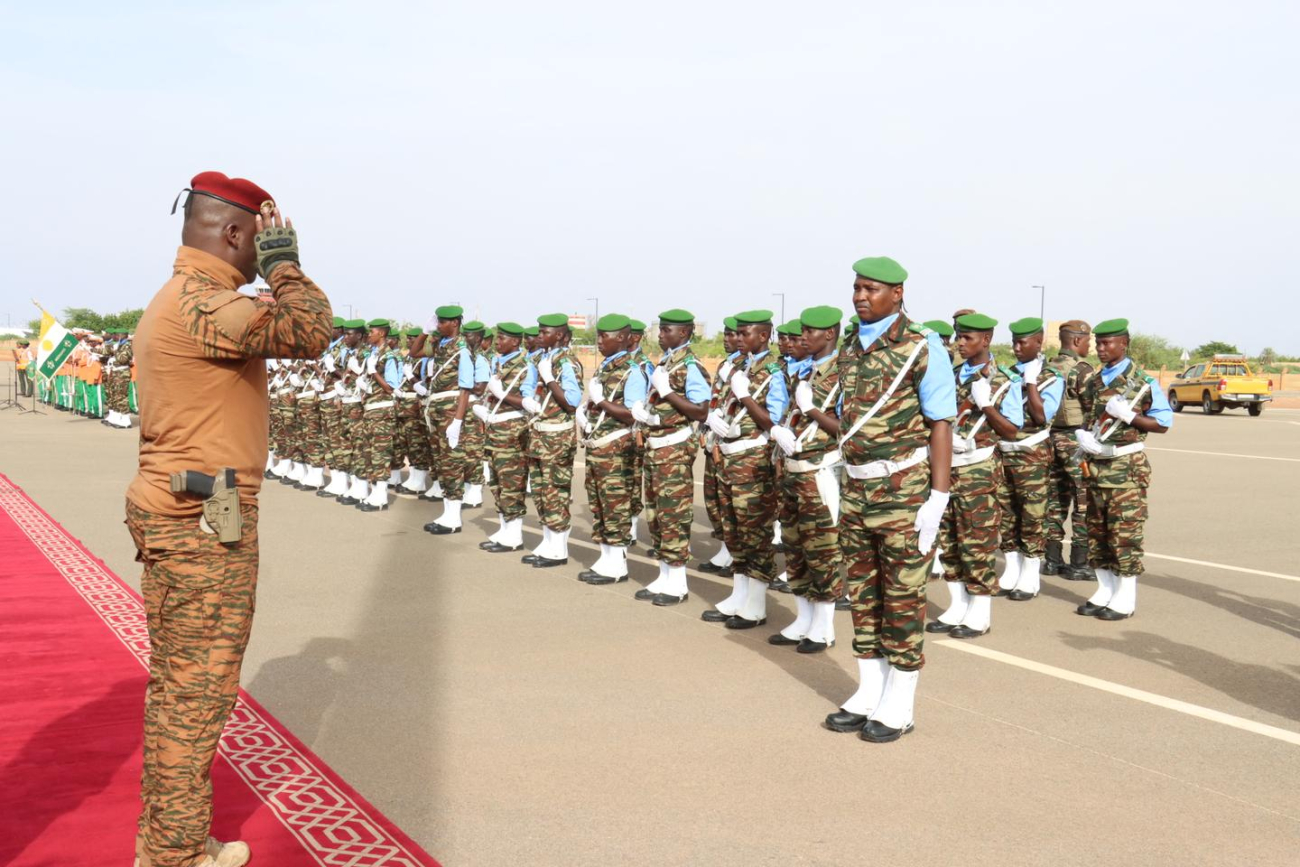 Le Niger, le Burkina Faso et le Mali créent une armée de 5 000 soldats pour lutter contre le djihadisme