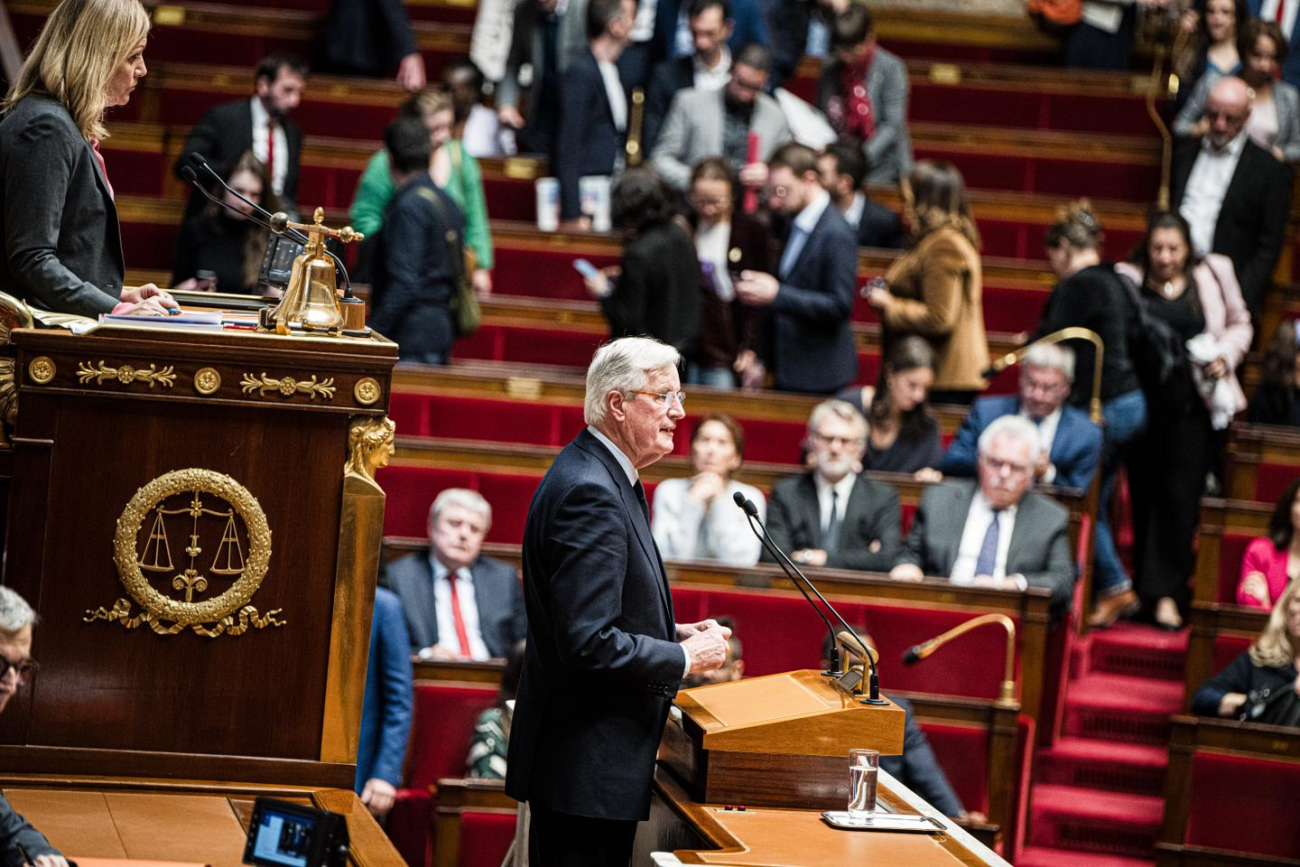 « Le pari de Michel Barnier a été de miser sur la responsabilité des partis politiques. Deux mois plus tard, l’échec est patent »