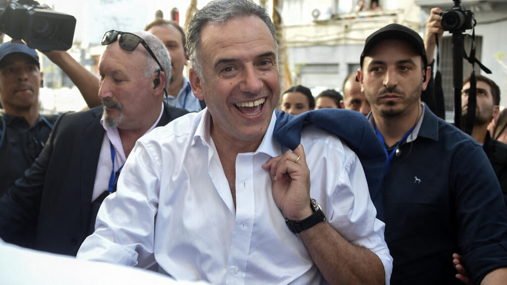 Leftist candidate in the lead in Uruguay's presidential election