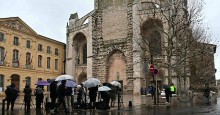 Les obsèques du petit Emile ouvertes au public, se déroulent ce samedi, l’enquête se poursuit