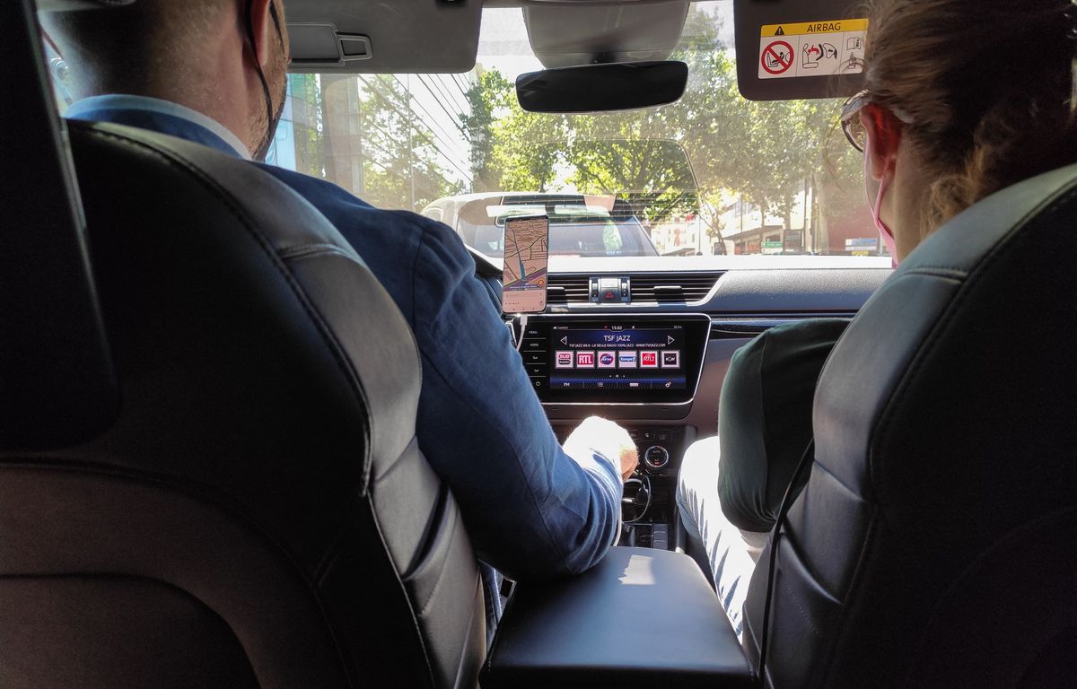 Les parents inquiets plébiscitent les VTC privés... Les chauffeurs Uber peu enthousiastes à l'idée de conduire des ados