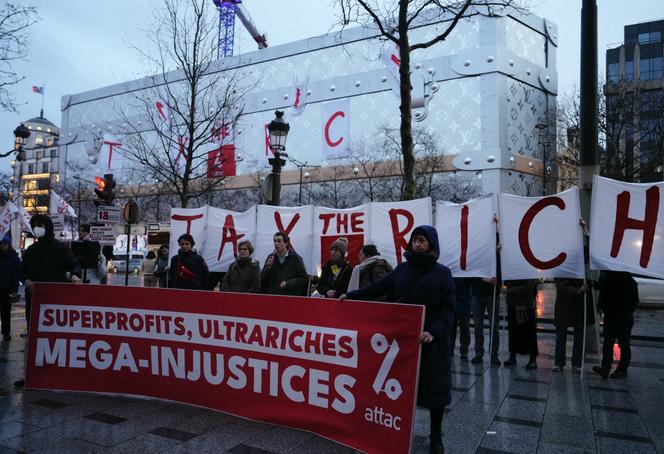 Les revenus des ultrariches s’envolent, les inégalités se creusent, selon une note de Bercy