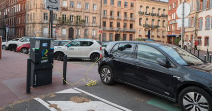 Les voitures hybrides dépassent à nouveau les modèles à essence en Europe