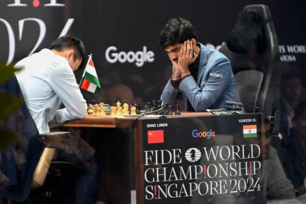 L’Indien Dommaraju Gukesh devient, à 18 ans, le plus jeune champion du monde d’échecs