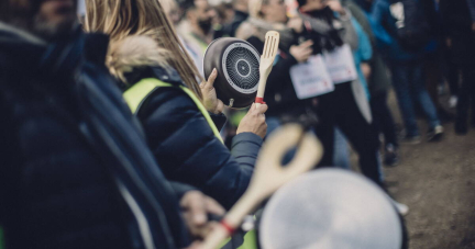 Loi sur les Pfas : que sait-on de la rencontre entre un député RN et des lobbyistes de Tefal ?