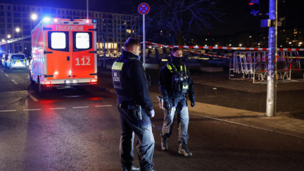 Man seriously wounded in Berlin stabbing, attacker still at large