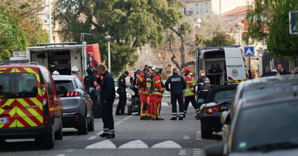 Marseille : trois bouteilles de soda en plastique lancées sur la façade du consulat de Russie, deux légères explosions, aucune victime