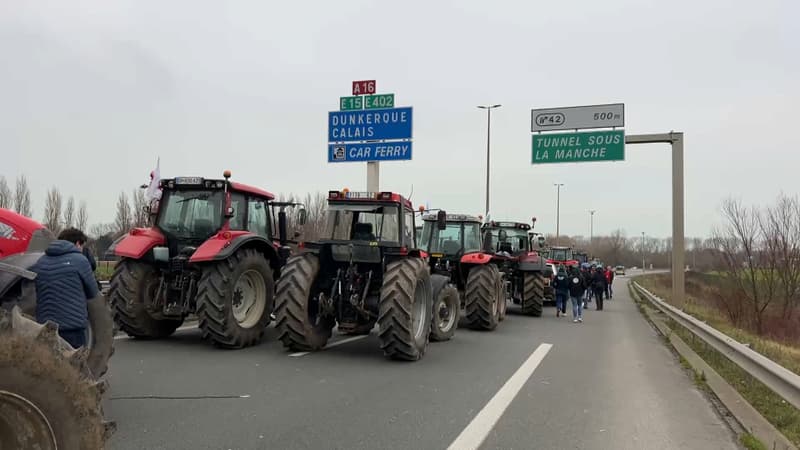 Mobilisation des agriculteurs: l'autoroute A16 en partie bloquée près de Calais