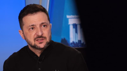 "Non": Volodymyr Zelensky dit ne pas devoir d'excuses à Donald Trump après leur échange tendu