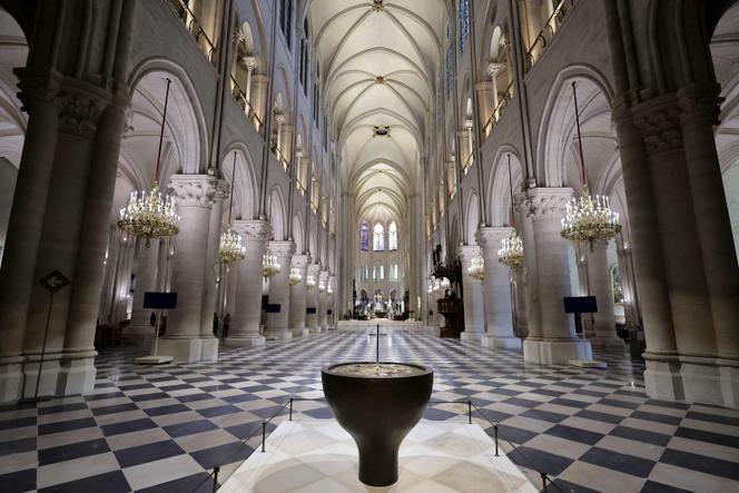 Notre-Dame de Paris, un millénaire de grandeur, de ruines et de flammes