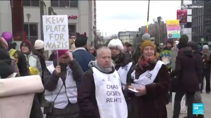 'Omas gegen Rechts': Grannies protest far right in Germany ahead of elections