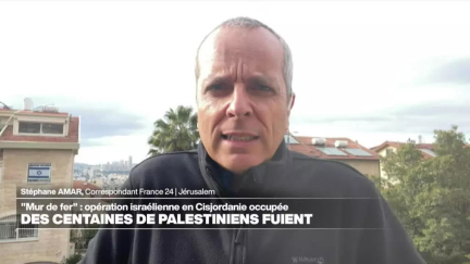 Opération israélienne à Jénine : des centaines de Palestiniens en fuite • FRANCE 24