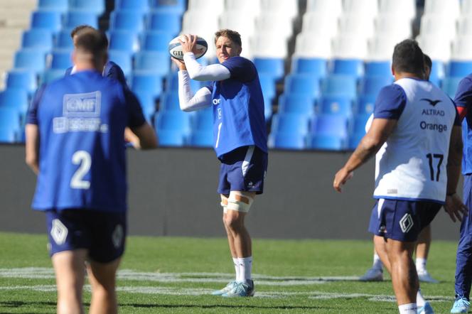 Oscar Jegou et Hugo Auradou rappelés en équipe de France de rugby : un retour controversé