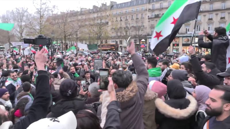 Paris: des scènes de liesse sur la place de la République après la chute du régime de Bachar al-Assad