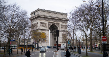 Paris : l’Arc de triomphe évacué après une fausse alerte à la bombe