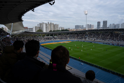 Quatre blessés et sept interpellations lors d'affrontements entre supporters du Paris FC en Ligue 2