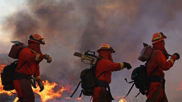 Residents allowed to return as firefighters make progress on north Los Angeles fire