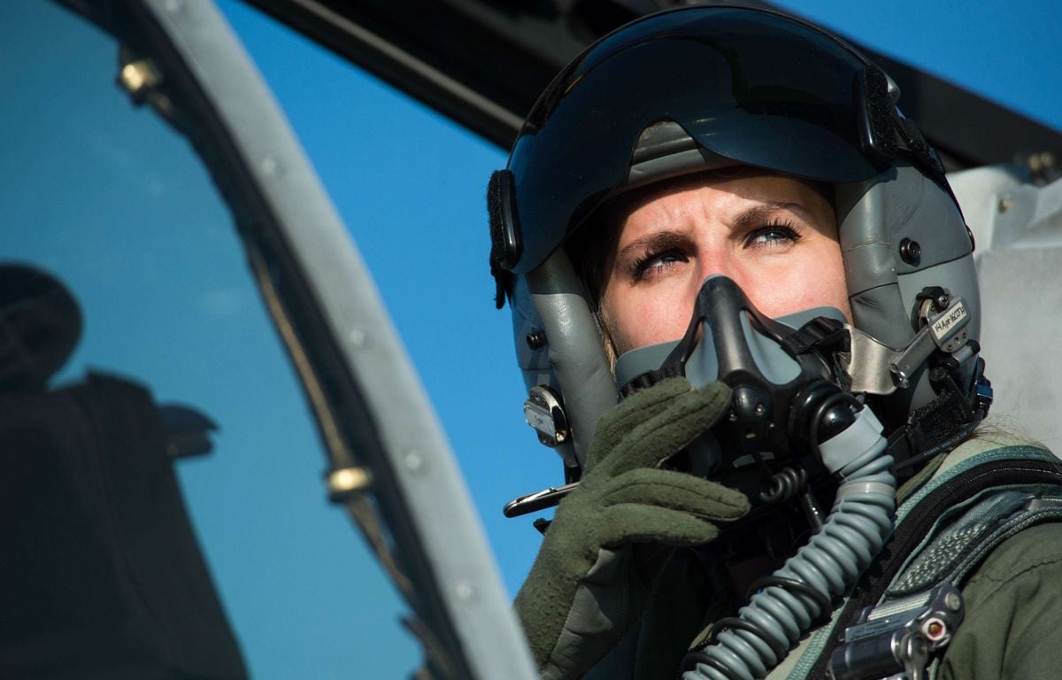 **Rewritte du titre :**

Un avion de reconnaissance français intercepté par des avions russes au-dessus de la mer Baltique

**Traduction en français :**

Otan : Un avion français ciblé par les Russes au-dessus de la mer Baltique