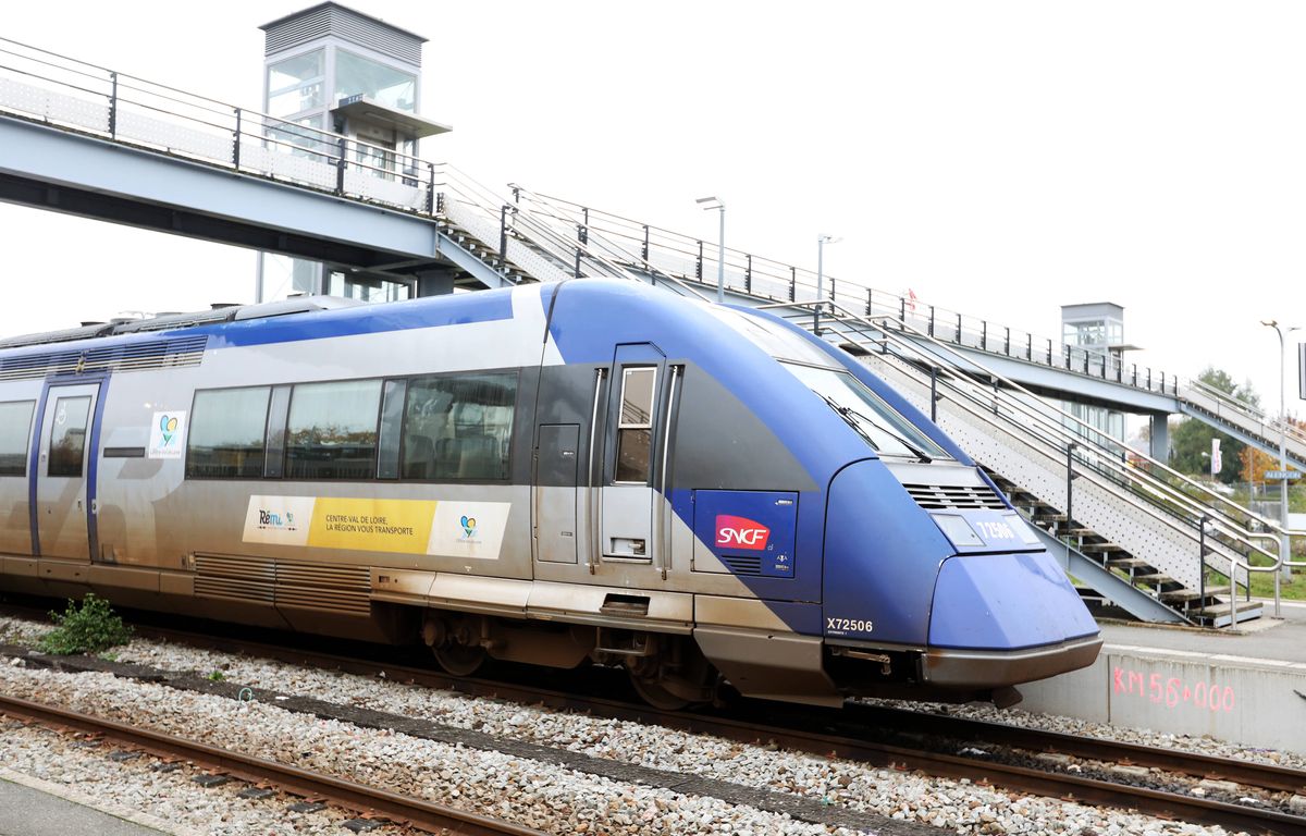 **Rewritten headline:**

Perturbations prévues sur le réseau SNCF vendredi : quels sont les trains concernés ?

**French translation:**

Perturbations prévues sur le réseau SNCF vendredi : quels sont les trains concernés ?