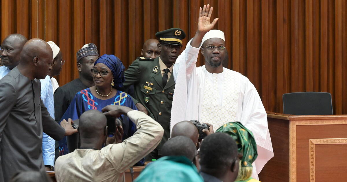 Sénégal : le Premier ministre annonce un projet pour abroger la loi d’amnistie de l’ex-président Sall