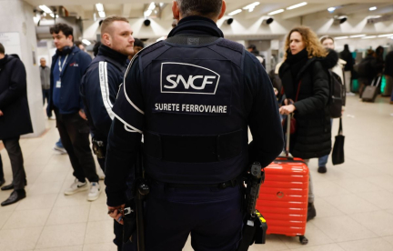 SNCF : Suicide, plan Pégase, perturbations… Retour sur la nuit tragique de Noël après la mort d'un conducteur de train

**Rewritte** : 

SNCF : Drame de Noël, plan Pégase, perturbations… Retour sur la nuit tragique de Noël après le suicide d'un conducteur de train