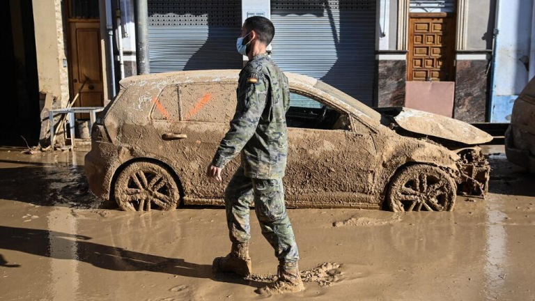 Spanish royals set to visit flood-hit Valencia as recovery efforts intensify