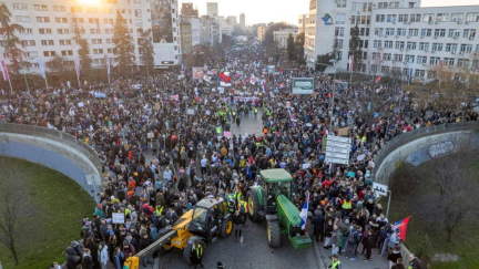 Students lead Danube bridge blockade in protest over Serbia's leadership