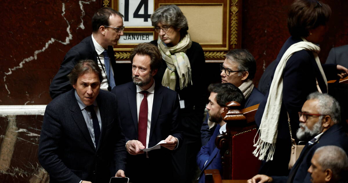 «Submersion» et budget : le «bloc central» parie que le PS bluffe et reviendra à la table des négos