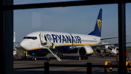 Taxe sur les billets: Ryanair menace de réduire de moitié sa présence en France