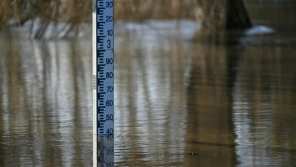 Tempête Herminia: dix départements en vigilance orange ce dimanche pour crues, pluie et vents violents