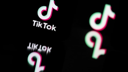 TikTok dit être "déçu" par l'interdiction des réseaux sociaux aux moins de 16 ans en Australie