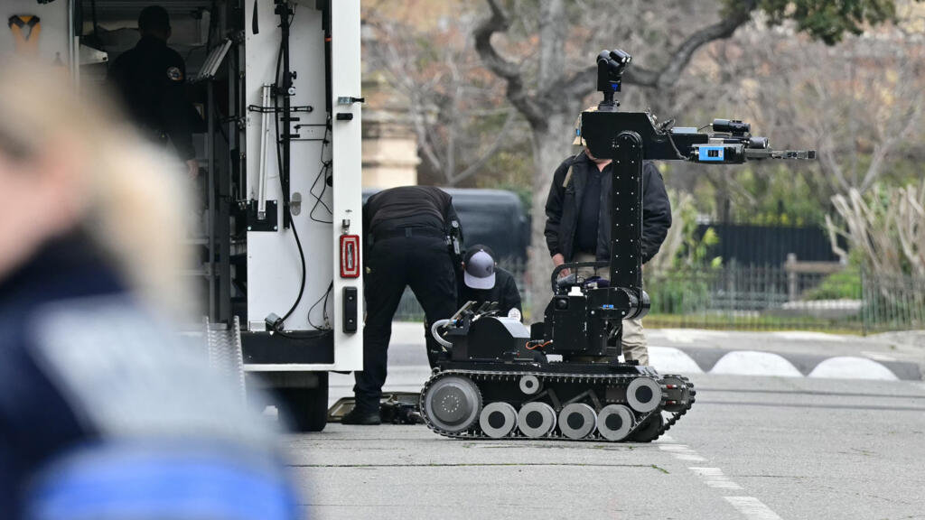 Two French researchers admit carrying out attack on Russian consulate in Marseille