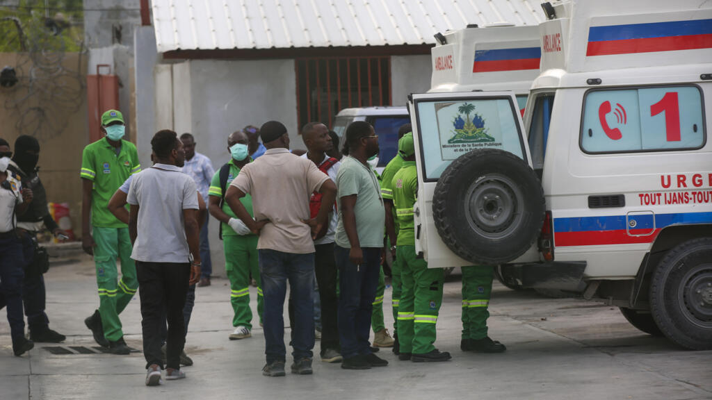 Two reporters, police officer killed in gang attack on Haiti's main hospital