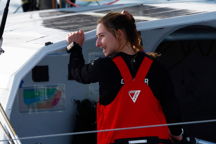 Vendée Globe 2024 : Violette Dorange dans le désert liquide et glacial du Grand Sud