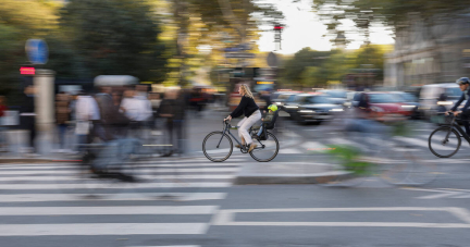 Zone à trafic limité dans l’hypercentre de Paris : «A terme, les gens vont utiliser d’autres modes de déplacement»